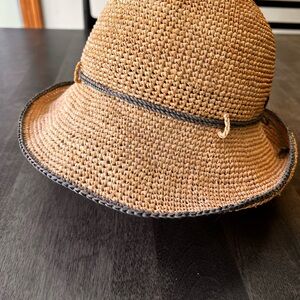 Helen Kaminski Provence 8 Hat